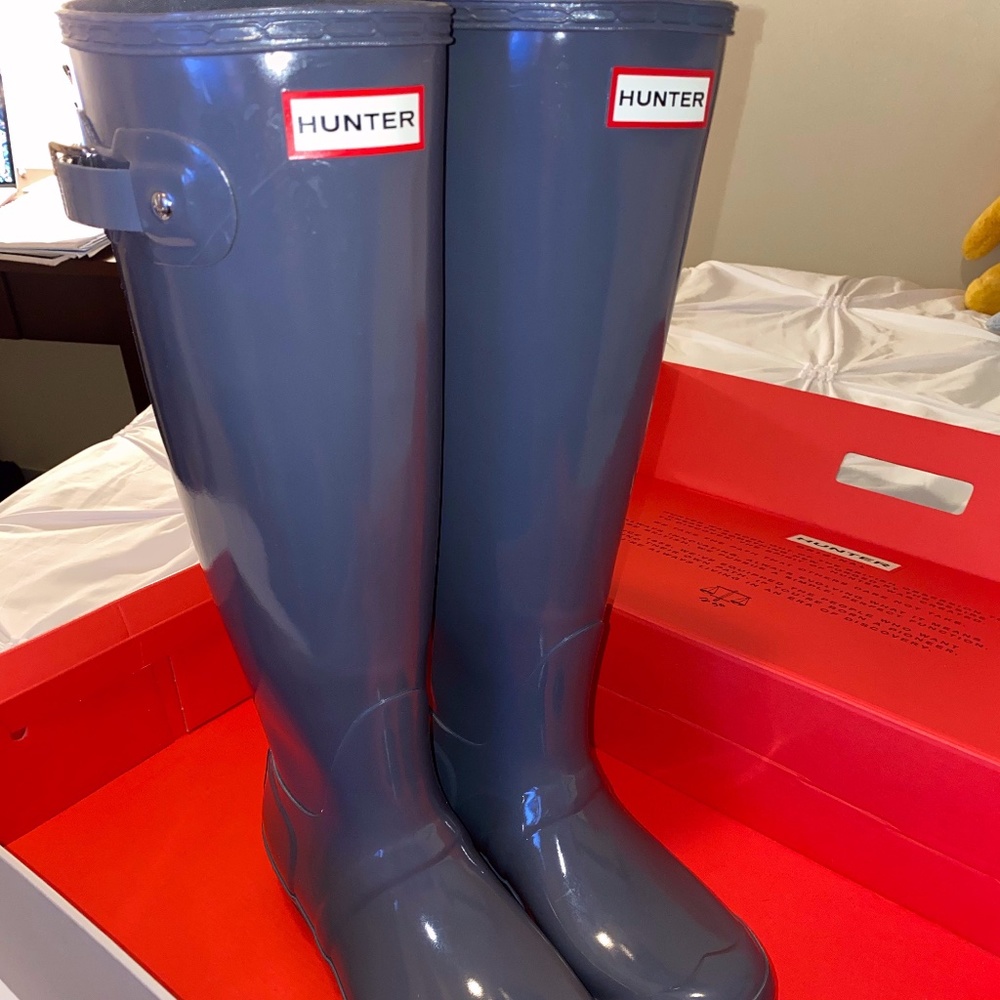 Tall Glossy Graphite Hunter Boots Size 8